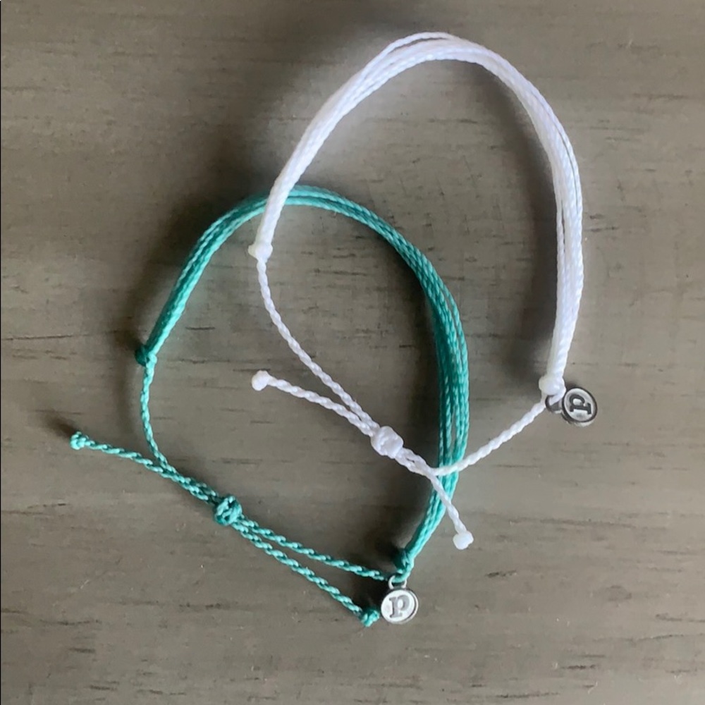 2 Pura Vida bracelets
